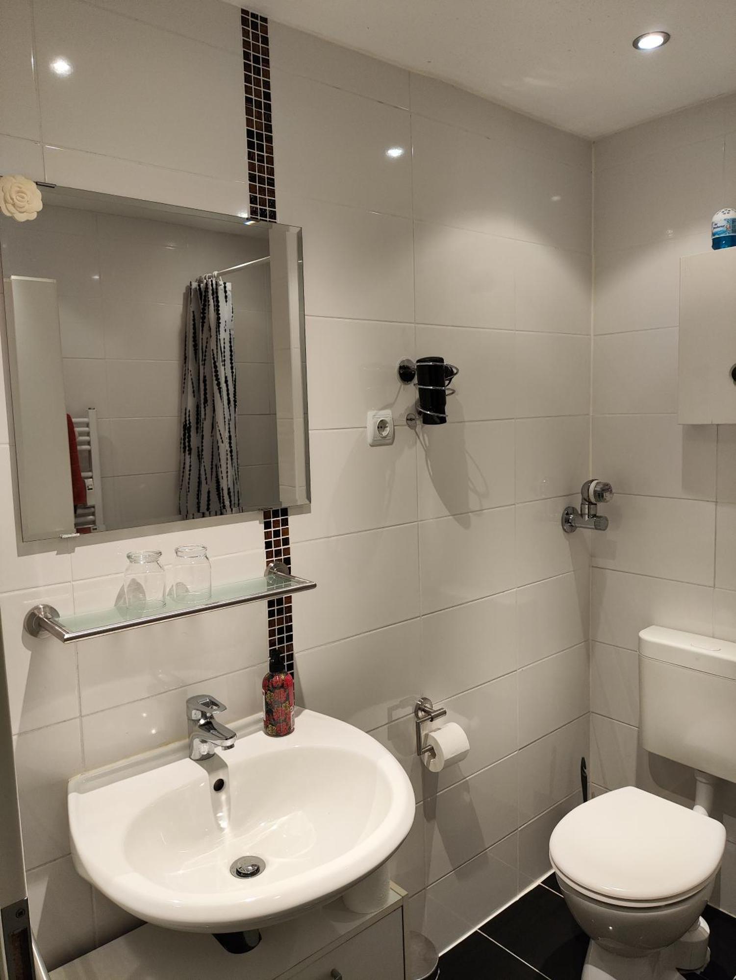 Hog St. Peter Apartment